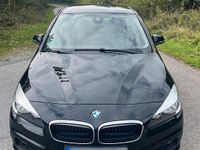 Gebraucht BMW 218 156 PS (114 kW) 2016 Schwarz Kombi