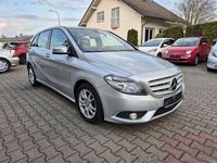Gebraucht Mercedes B180 122 PS (89 kW) 2013 Silber Van / Kleinbus