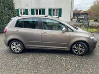 Gebraucht VW Golf Plus Cross Life 122 PS (89 kW) 2013 Gold Van / Kleinbus