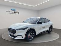 Gebraucht Ford Mustang Mach-E Premium 197 kW (269 PS) 2023 Starweiß metallic SUV