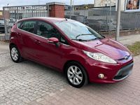Gebraucht Ford Fiesta Titanium 97 PS (71 kW) 2010 Rot Kleinwagen