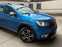 Gebraucht Dacia Sandero Stepway 90 PS (66 kW) 2017 Blau Limousine