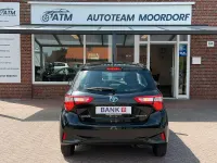 Gebraucht Toyota Yaris Hybrid Team 75 PS (55 kW) 2018 Schwarz Limousine