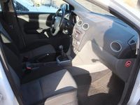 Gebraucht Ford Focus Style 116 PS (85 kW) 2010 Weiß Kombi