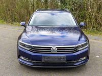 Gebraucht VW Passat Highline 150 PS (110 kW) 2019 Blau Kombi