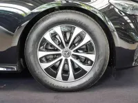 Second-hand Mercedes E220 Avantgarde 197 CP (144 kW) 2025 Negru Berlinǎ