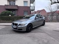 Gebraucht BMW 318 143 PS (105 kW) 2010 Grau Limousine