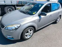 Gebraucht Kia Ceed Attract 105 PS (77 kW) 2011 Grau Kleinwagen