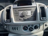 Gebraucht Opel Vivaro 90 PS (66 kW) 2009 Silber Van / Kleinbus