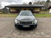 Gebraucht Mercedes E320 Avantgarde 224 PS (164 kW) 2007 Schwarz Kombi