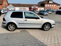 Gebraucht VW Golf 90 PS (66 kW) 2000 Silber Coupé