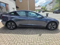 Usado Tesla Model 3 RWD 208 kW (283 CV) 2022 Gris Berlina