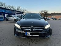 Gebraucht Mercedes C180 Avantgarde 122 PS (89 kW) 2019 Schwarz  unilack Kombi