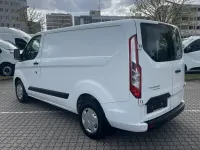 Gebraucht Ford 300 105 PS (77 kW) 2021 Weiß Van / Kleinbus