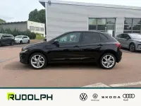 Gebraucht VW Polo Style 110 PS (80 kW) 2022 Deep black perleffekt Kleinwagen