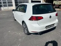 Gebraucht VW Golf VII 125 PS (91 kW) 2014 Weiß Limousine