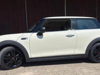 Second-hand Mini ONE 102 CP (75 kW) 2016 Alb Hatchback