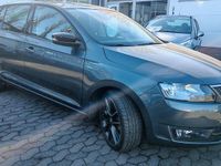 Gebraucht Skoda Rapid Emotion Plus 125 PS (91 kW) 2015 Grau Kleinwagen