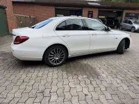 Gebraucht Mercedes E300 211 PS (155 kW) 2019 Polarweiss  unilack Limousine
