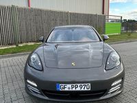 Gebraucht Porsche Panamera 400 PS (294 kW) 2013 Grau Kleinwagen