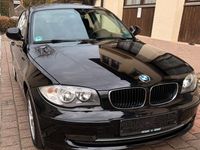 Gebraucht BMW 116 122 PS (89 kW) 2010 Schwarz Kleinwagen