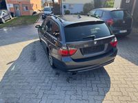 Gebraucht BMW 320 150 PS (110 kW) 2007 Kombi