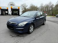 Gebraucht Hyundai i30 90 PS (66 kW) 2010 Blau Kombi