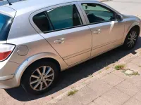 Gebraucht Opel Astra 105 PS (77 kW) 2005 Silber Kleinwagen