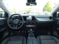 Gebraucht Mercedes B200 163 PS (119 kW) 2019 Weiß Van / Kleinbus