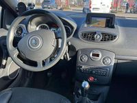 Gebraucht Renault Clio GrandTour Dynamique 103 PS (75 kW) 2011 Silber Kombi