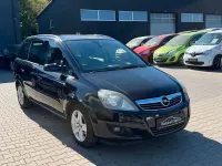 Gebraucht Opel Zafira Innovation 140 PS (102 kW) 2008 Saphirschwarz mi2 Van / Kleinbus