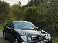 Gebraucht Mercedes E240 177 PS (130 kW) 2005 Schwarz Limousine