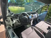 Gebraucht Opel Vivaro 145 PS (106 kW) 2010 Schwarz Van / Kleinbus