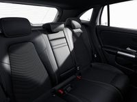 Gebraucht Mercedes EQA300 167 kW (228 PS) 2025 Unilack polarweiß SUV