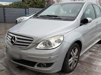 Gebraucht Mercedes E200 193 PS (141 kW) 2006 Grau Limousine