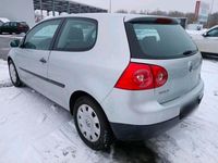 Gebraucht VW Golf V Trendline 101 PS (74 kW) 2004 Silber Kleinwagen