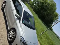 Gebraucht Mercedes B180 122 PS (89 kW) 2015 Silber Van / Kleinbus