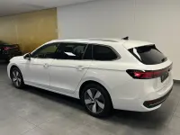 Gebraucht VW Passat Business 150 PS (110 kW) 2025 Weiß Limousine