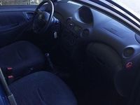 Gebraucht Toyota Yaris 65 PS (47 kW) 2004 Blau Limousine