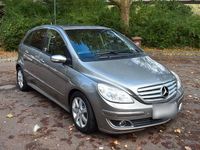 Gebraucht Mercedes E200 193 PS (141 kW) 2006 Grau Limousine