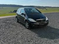 Gebraucht Mercedes A180 109 PS (80 kW) 2010 Schwarz Limousine