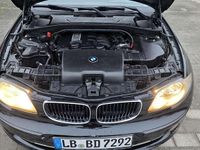 Gebraucht BMW 116 122 PS (89 kW) 2007 Schwarz Kleinwagen