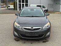 Gebraucht Opel Astra Edition 140 PS (102 kW) 2011 Grau Limousine