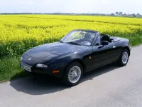 Używany Mazda MX5 90 KM (66 kW) 1995 Czarny Kabriolet