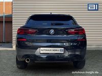 Gebraucht BMW X2 Advantage 136 PS (100 kW) 2023 Schwarz black sapphire metallic (metallic) SUV