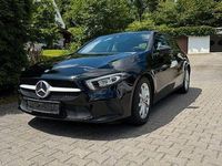 Gebraucht Mercedes A160 109 PS (80 kW) 2020 Nachtschwarz  unilack Limousine