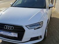 Gebraucht Audi A3 Sport 150 PS (110 kW) 2018 Weiß Limousine