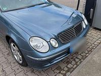 Gebraucht Mercedes E280 Avantgarde 231 PS (169 kW) 2005 Blau Limousine