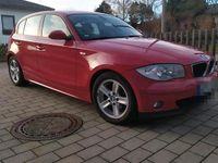 Gebraucht BMW 118 122 PS (89 kW) 2006 Rot Kleinwagen
