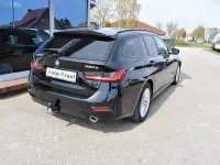 Gebraucht BMW 320 Sport Line 204 PS (150 kW) 2022 Schwarz Kombi